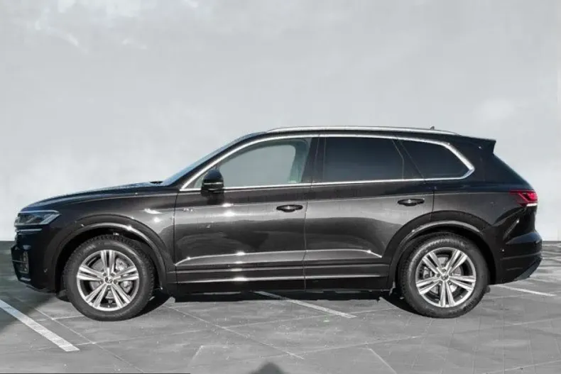 Volkswagen Touareg din 2023 cu 91.882 km - oferta VOL233763 - foto 2