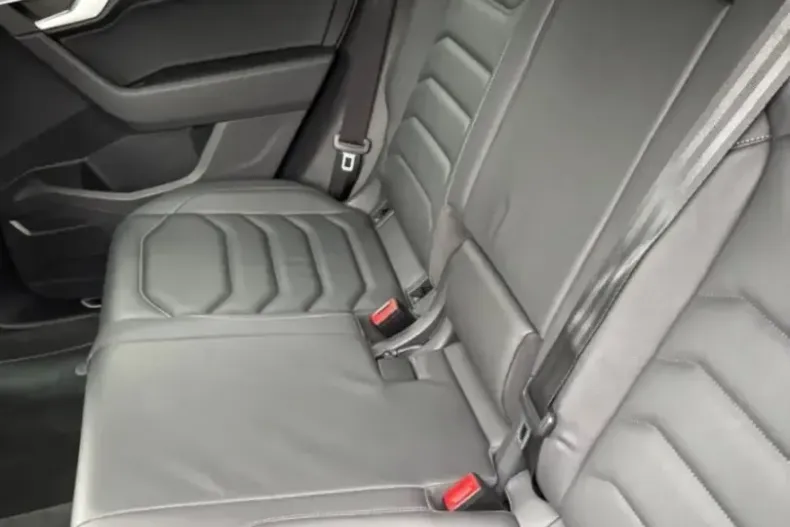 Volkswagen Touareg din 2022 cu 75.500 km - oferta VOL233765 - foto 6