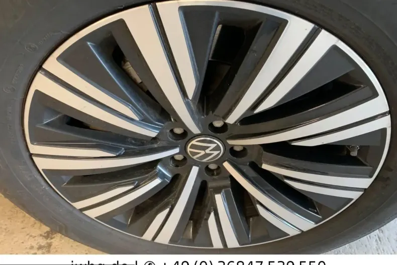 Volkswagen Touareg din 2021 cu 95.100 km - oferta VOL233766 - foto 5