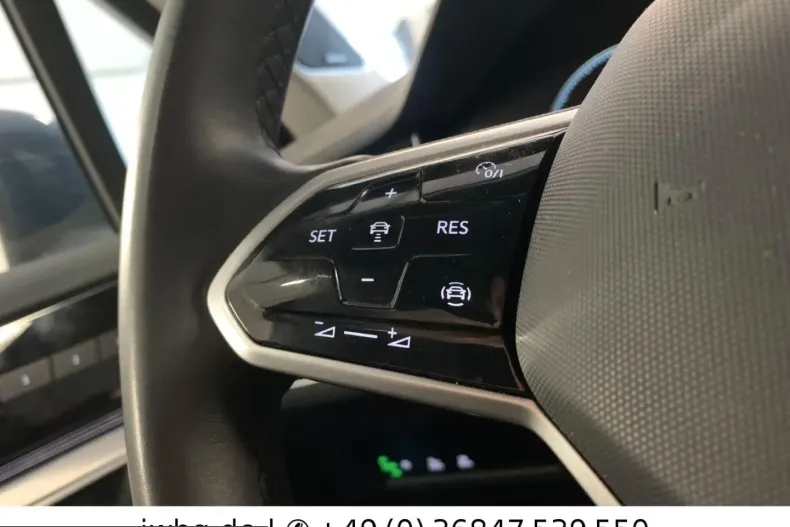 Volkswagen Touareg din 2021 cu 95.100 km - oferta VOL233766 - foto 14