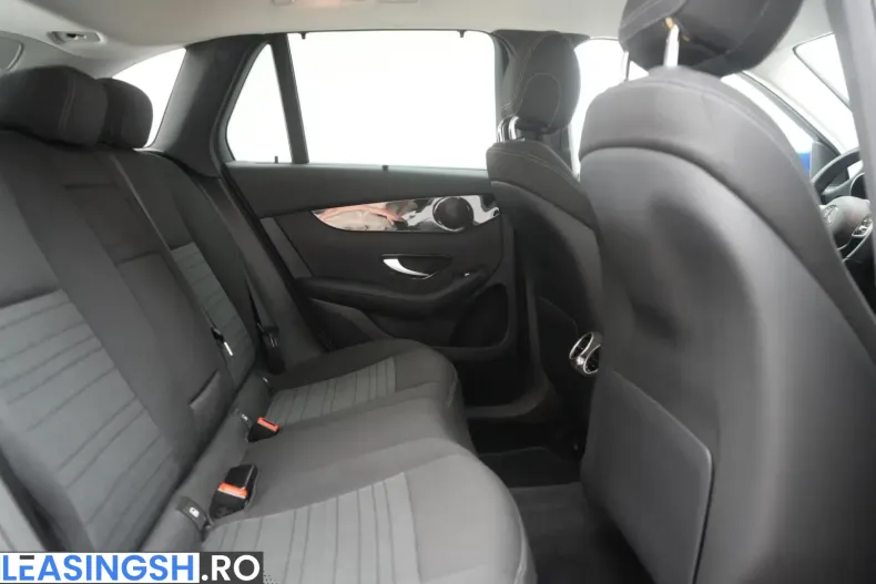Mercedes-Benz GLC 300 (Clasa GLC) din 2022 cu 92.000 km - oferta MER233768 - foto 8