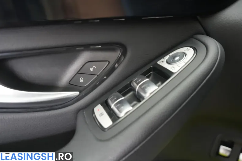 Mercedes-Benz GLC 300 (Clasa GLC) din 2022 cu 92.000 km - oferta MER233768 - foto 30