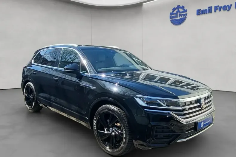 Volkswagen Touareg din 2023 cu 21.493 km - oferta VOL233769 - foto 1