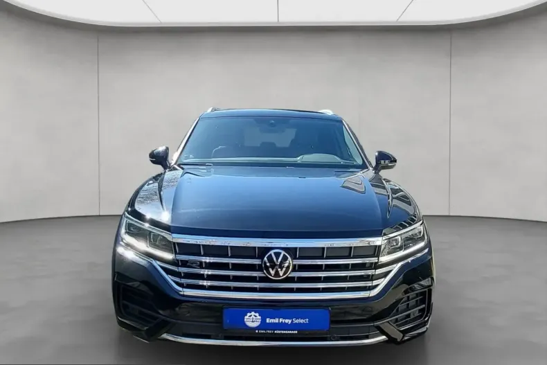 Volkswagen Touareg din 2023 cu 21.493 km - oferta VOL233769 - foto 4