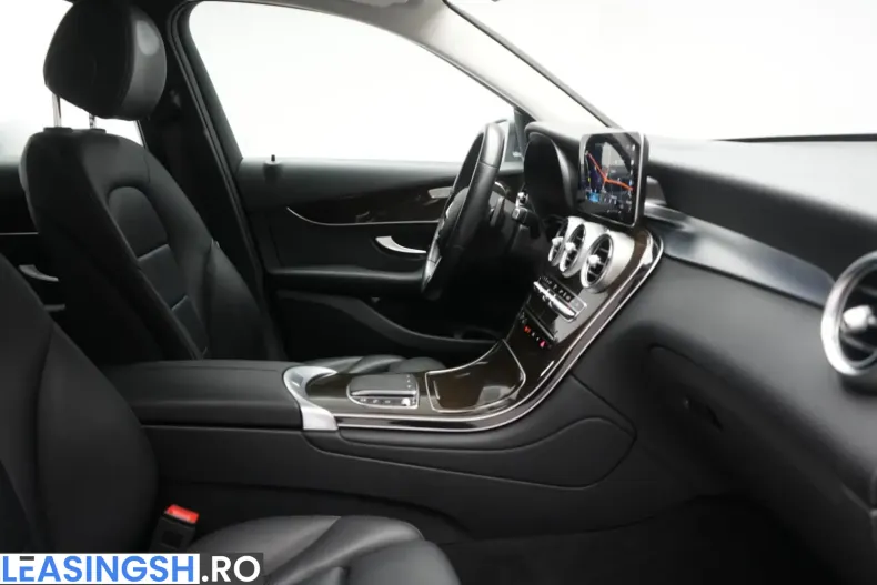 Mercedes-Benz GLC 300 (Clasa GLC) din 2022 cu 90.000 km - oferta MER233770 - foto 6