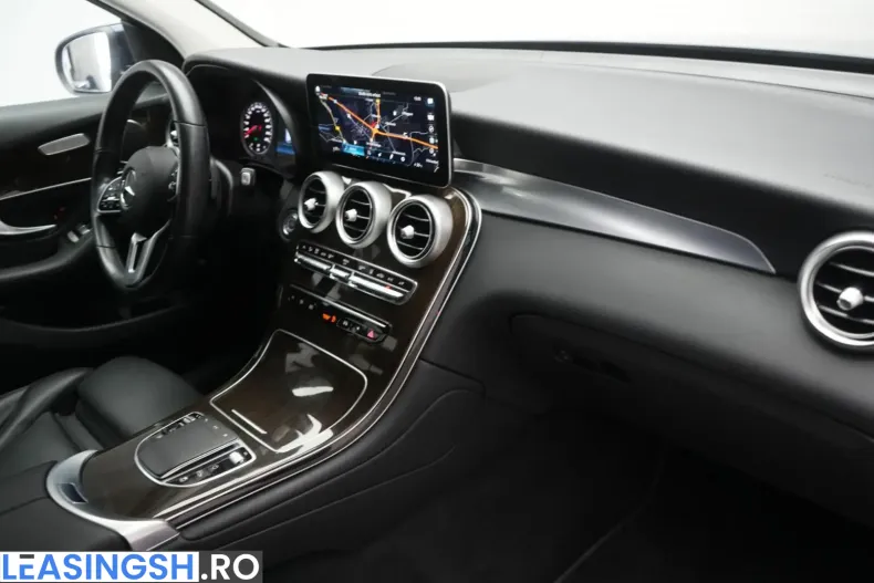 Mercedes-Benz GLC 300 (Clasa GLC) din 2022 cu 90.000 km - oferta MER233770 - foto 7