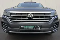 Volkswagen Touareg din 2022 cu 33.006 km - oferta VOL233771 - foto 4