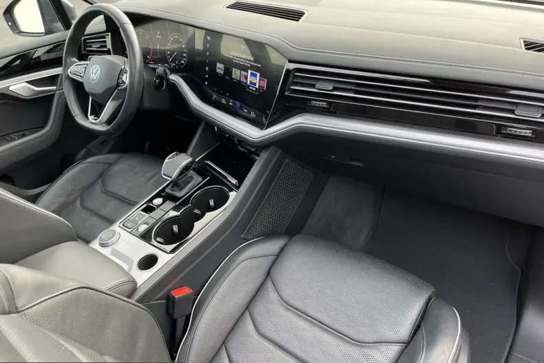 Volkswagen Touareg din 2022 cu 33.006 km - oferta VOL233771 - foto 12
