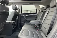 Volkswagen Touareg din 2022 cu 33.006 km - oferta VOL233771 - foto 15