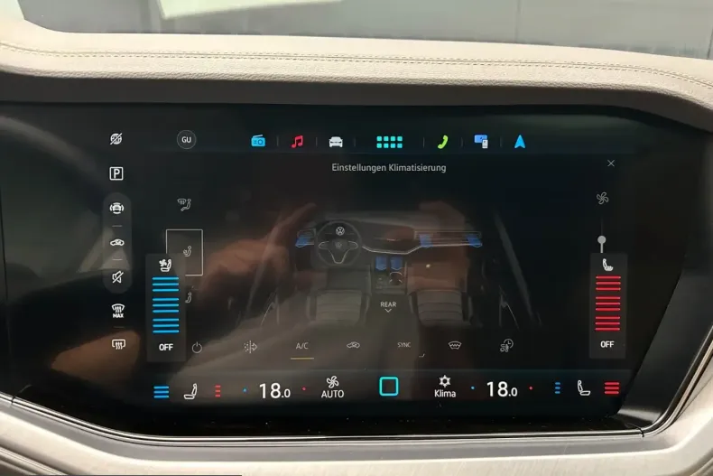 Volkswagen Touareg din 2024 cu 68.000 km - oferta VOL233772 - foto 24
