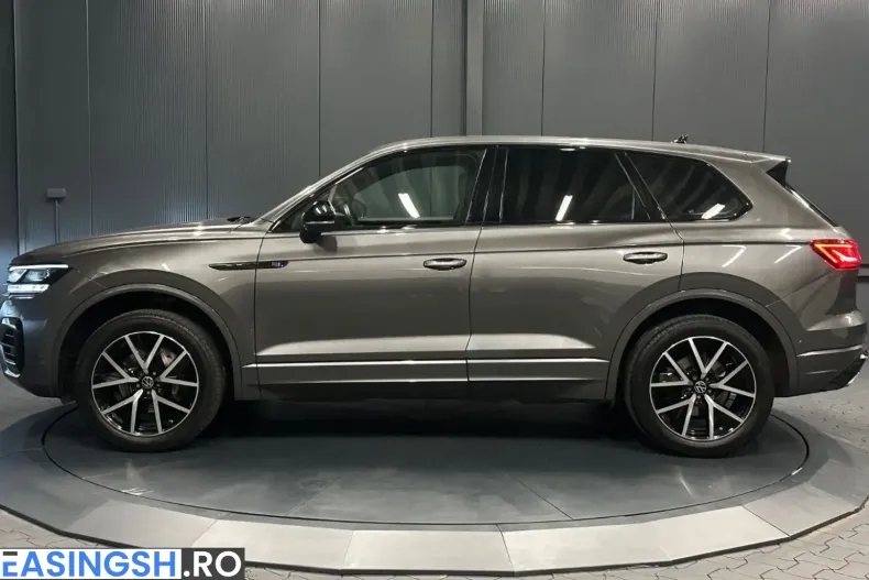 Volkswagen Touareg din 2023 cu 72.800 km - oferta VOL233776 - foto 4