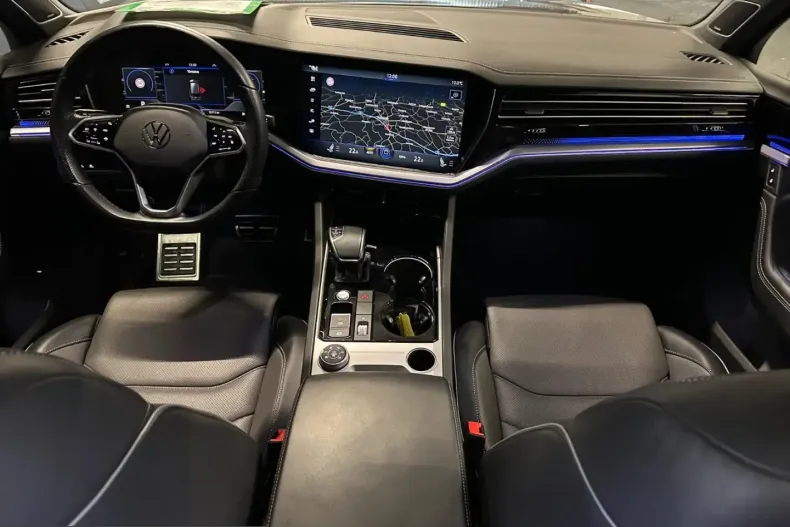 Volkswagen Touareg din 2023 cu 72.800 km - oferta VOL233776 - foto 11