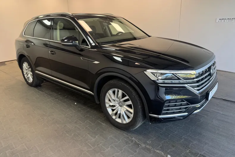Volkswagen Touareg din 2021 cu 135.000 km - oferta VOL233780 - foto 2