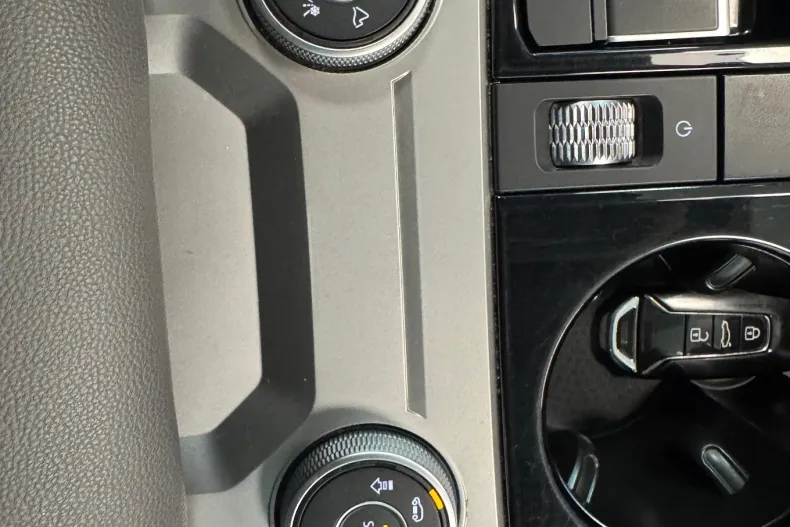 Volkswagen Touareg din 2021 cu 135.000 km - oferta VOL233780 - foto 5