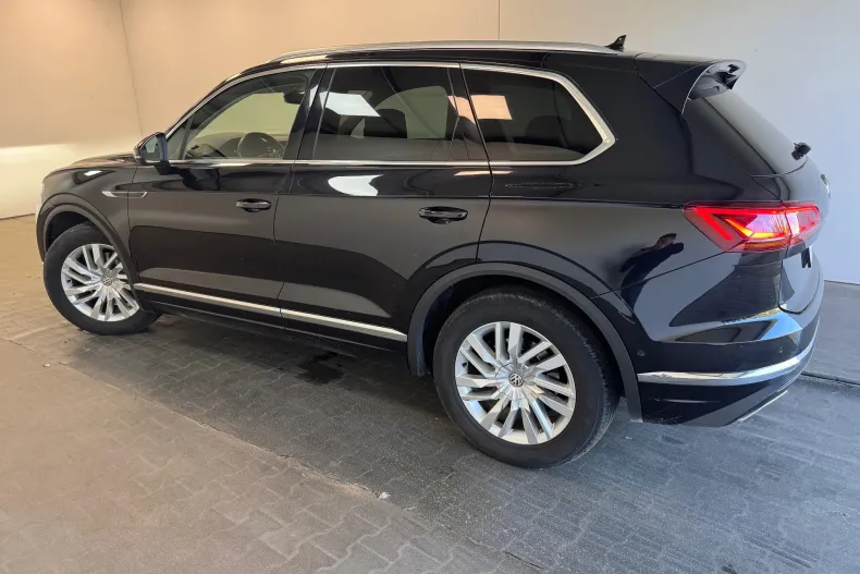 Volkswagen Touareg din 2021 cu 135.000 km - oferta VOL233780 - foto 22