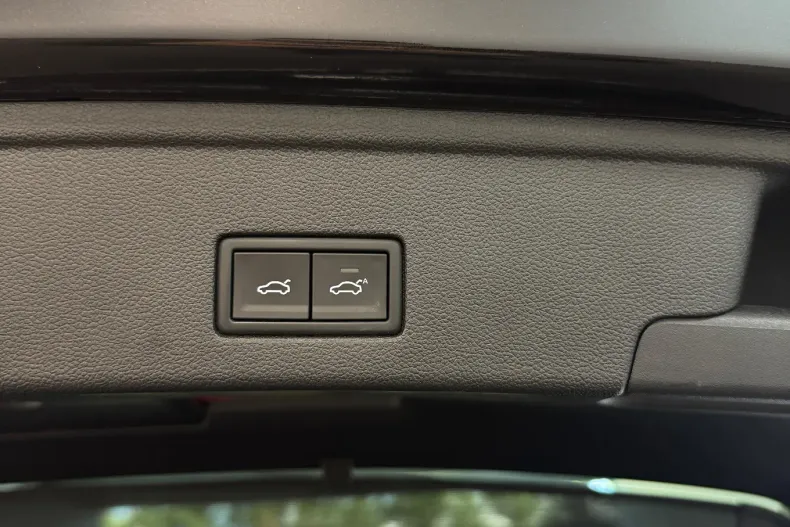 Volkswagen Touareg din 2021 cu 135.000 km - oferta VOL233780 - foto 26