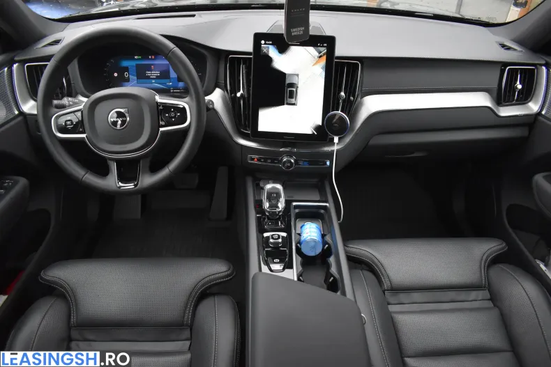 Volvo XC60 din 2026 cu 33.308 km - oferta VOL233789 - foto 9