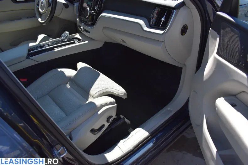 Volvo XC60 din 2023 cu 94.813 km - oferta VOL233790 - foto 28