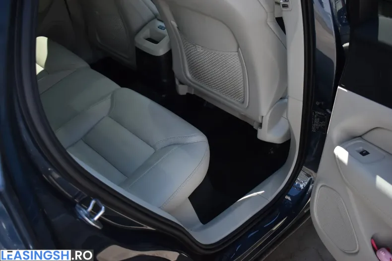 Volvo XC60 din 2023 cu 94.813 km - oferta VOL233790 - foto 29