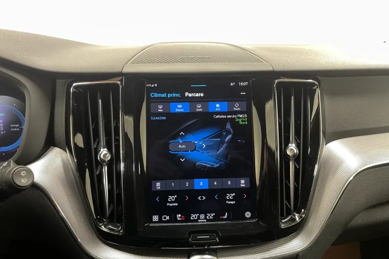 Volvo XC60 din 2021 cu 81.450 km - oferta VOL233797 - foto 19