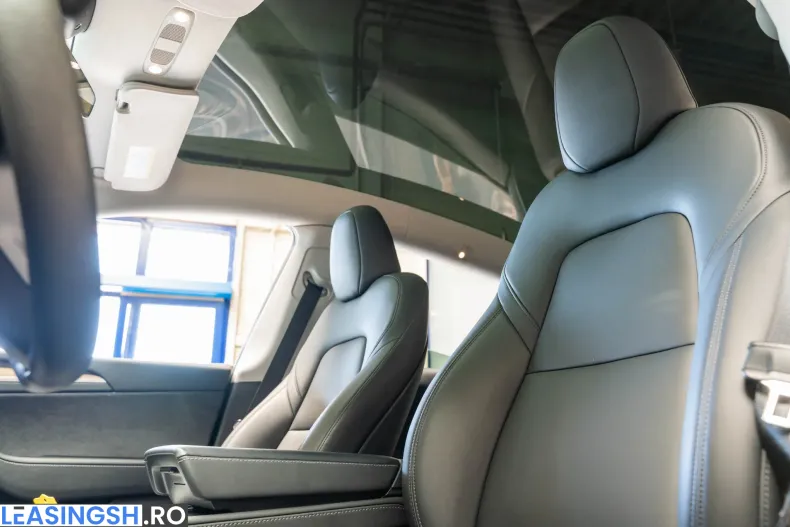 Tesla Model Y din 2023 cu 50.763 km - oferta TES233802 - foto 7