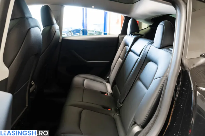 Tesla Model Y din 2023 cu 50.763 km - oferta TES233802 - foto 24