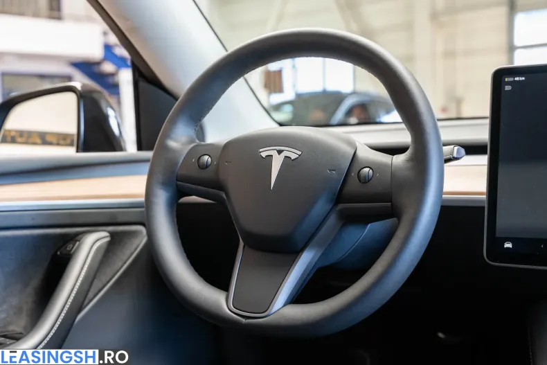 Tesla Model Y din 2023 cu 50.763 km - oferta TES233802 - foto 28