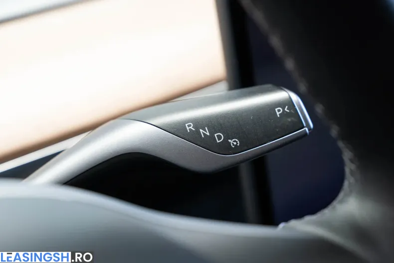 Tesla Model Y din 2023 cu 50.763 km - oferta TES233802 - foto 32