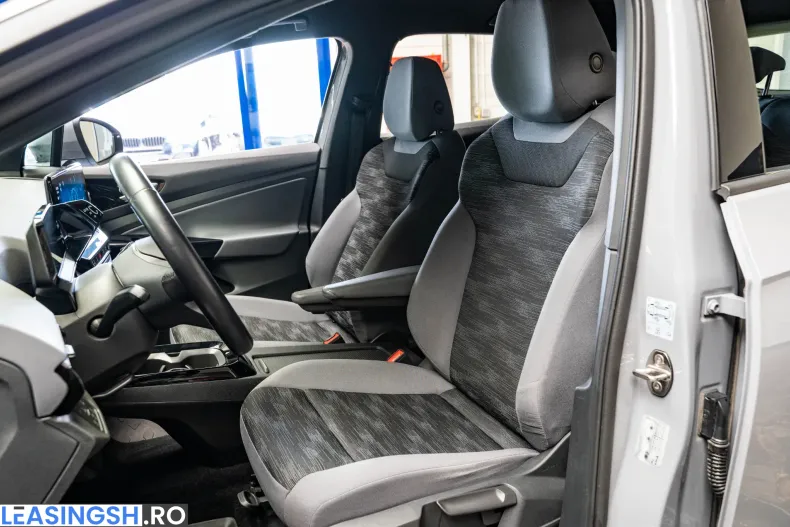 Volkswagen ID.4 din 2023 cu 65.228 km - oferta VOL233803 - foto 6