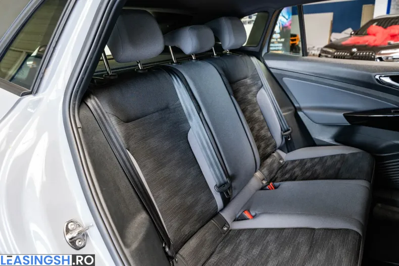 Volkswagen ID.4 din 2023 cu 65.228 km - oferta VOL233803 - foto 26