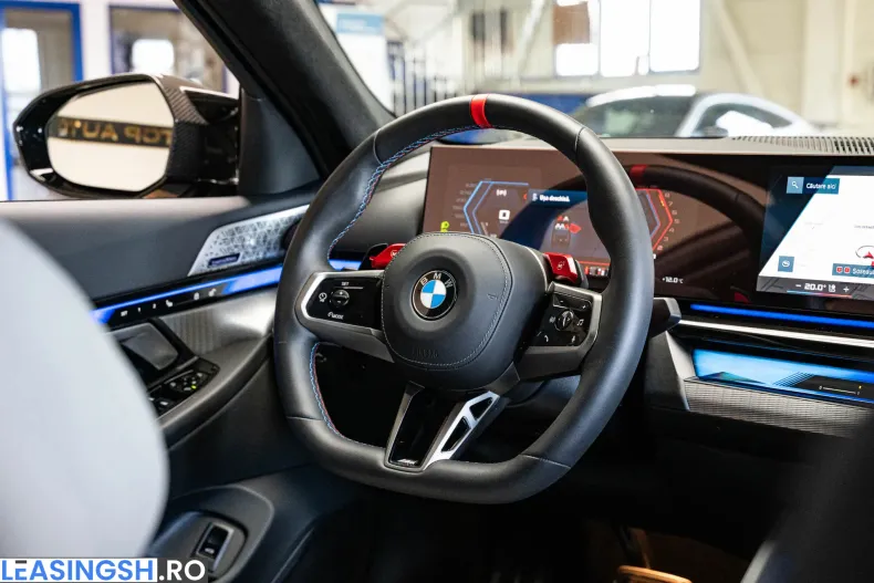 BMW M5 (Seria 5) din 2025 cu 3.627 km - oferta BMW233808 - foto 29