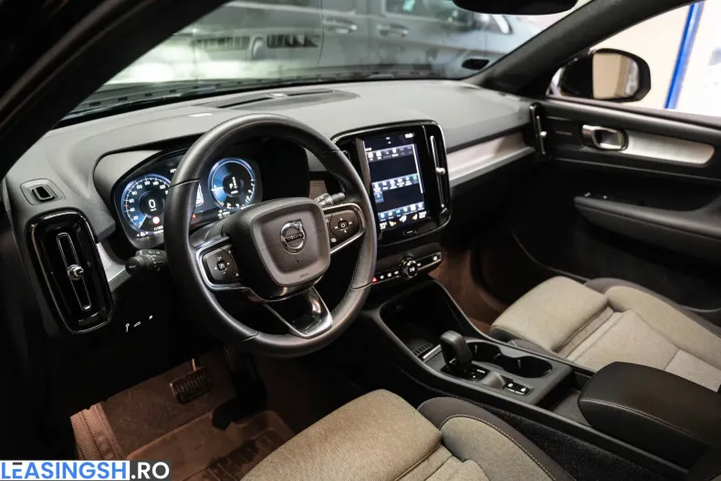 Volvo XC40 din 2022 cu 111.300 km - oferta VOL233809 - foto 6