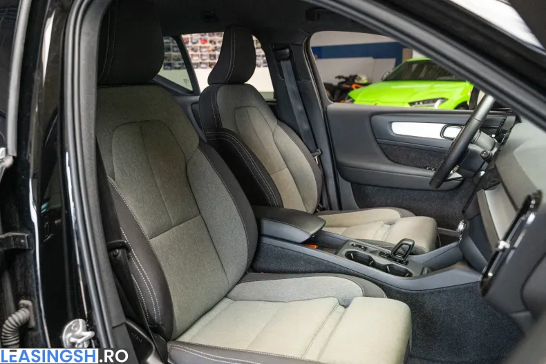 Volvo XC40 din 2022 cu 111.300 km - oferta VOL233809 - foto 28