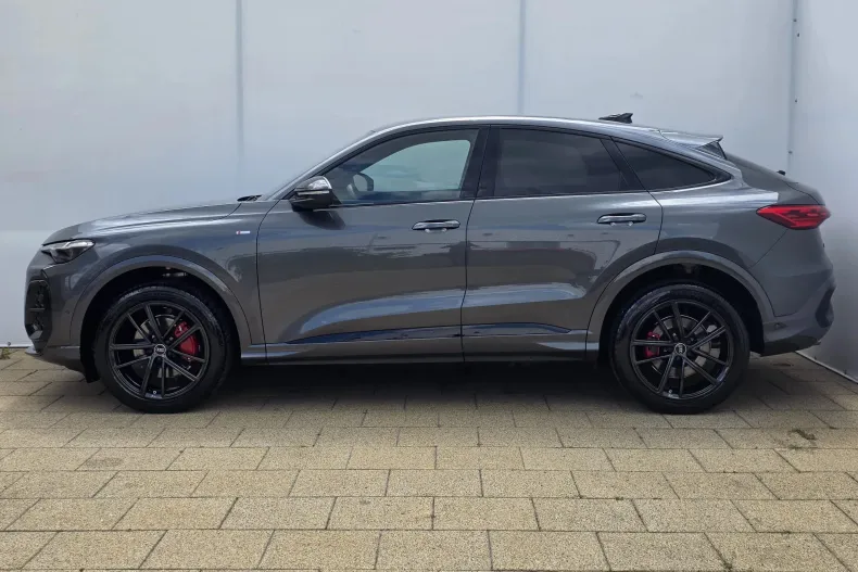 Audi Q5 din 2025 cu 613 km - oferta AUD233811 - foto 3
