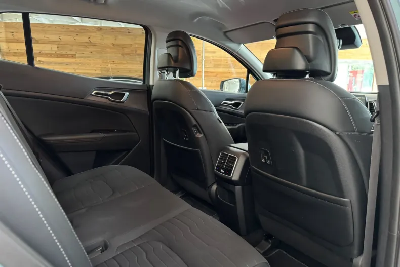 Kia Sportage din 2022 cu 36.400 km - oferta KIA233818 - foto 11