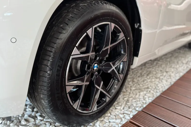 BMW X3 (Seria X) din 2025 cu 12.130 km - oferta BMW233819 - foto 8