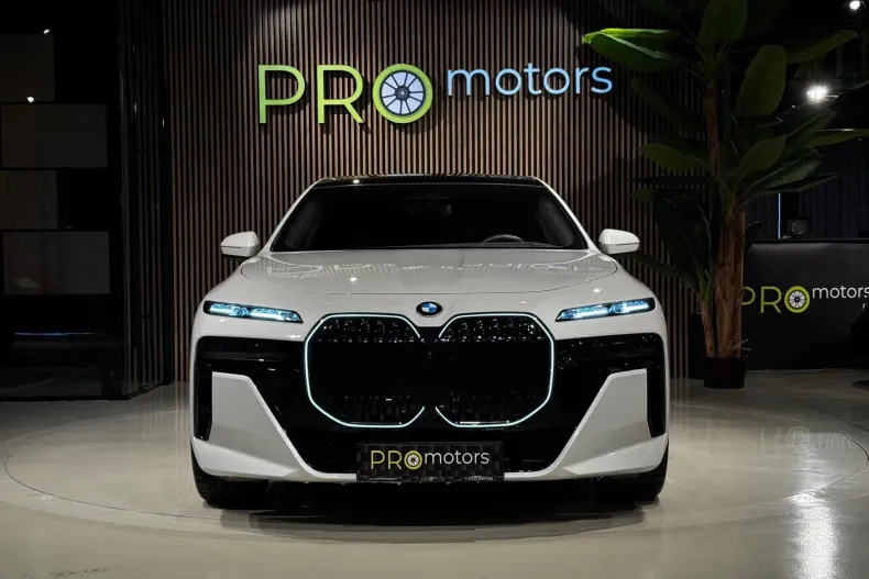 BMW 740d (Seria 7) din 2024 cu 60.000 km - oferta BMW233822 - foto 3
