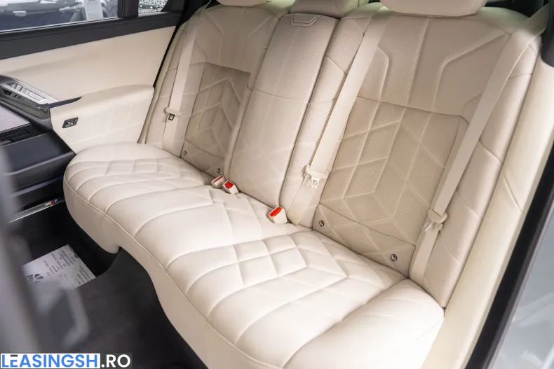 BMW 760e din 2023 cu 62.800 km - oferta BMW233828 - foto 30