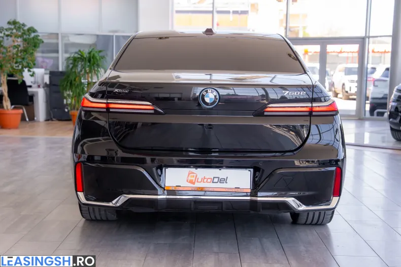 BMW 750e (Seria 7) din 2024 cu 51.900 km - oferta BMW233830 - foto 16