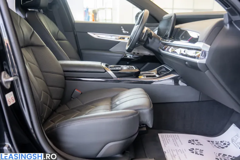 BMW 750e (Seria 7) din 2024 cu 51.900 km - oferta BMW233830 - foto 21