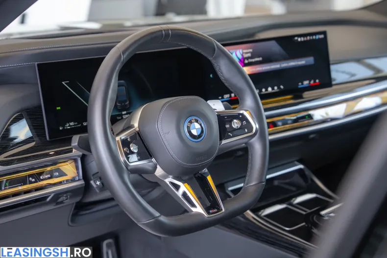 BMW 750e (Seria 7) din 2024 cu 51.900 km - oferta BMW233830 - foto 23
