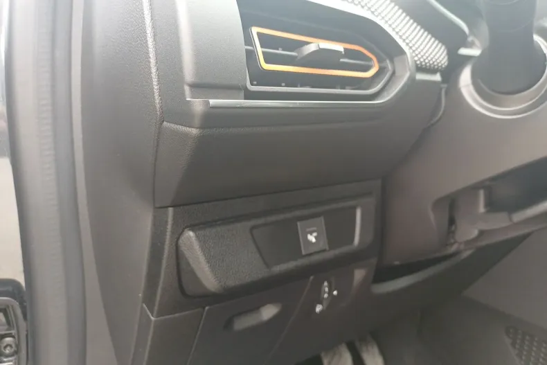 Dacia Sandero Stepway din 2022 cu 32.290 km - oferta DAC233846 - foto 10