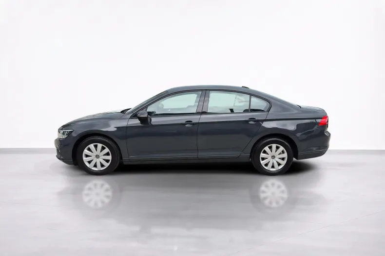 Volkswagen Passat din 2021 cu 41.220 km - oferta VOL233847 - foto 2