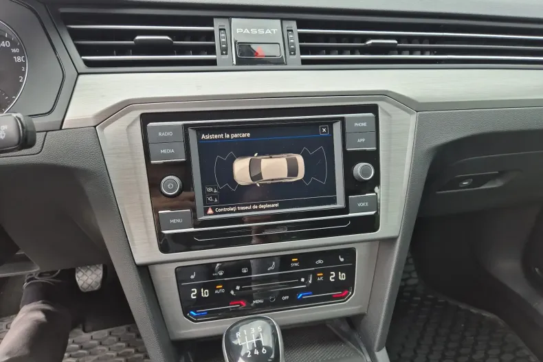 Volkswagen Passat din 2021 cu 41.220 km - oferta VOL233847 - foto 15