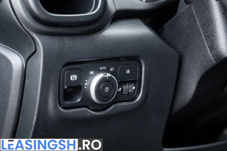 Mercedes-Benz Vito din 2025 cu 15.296 km - oferta MER233871 - foto 21