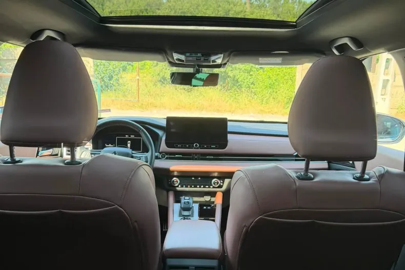Mitsubishi Outlander din 2024 cu 7.137 km - oferta MIT233892 - foto 8