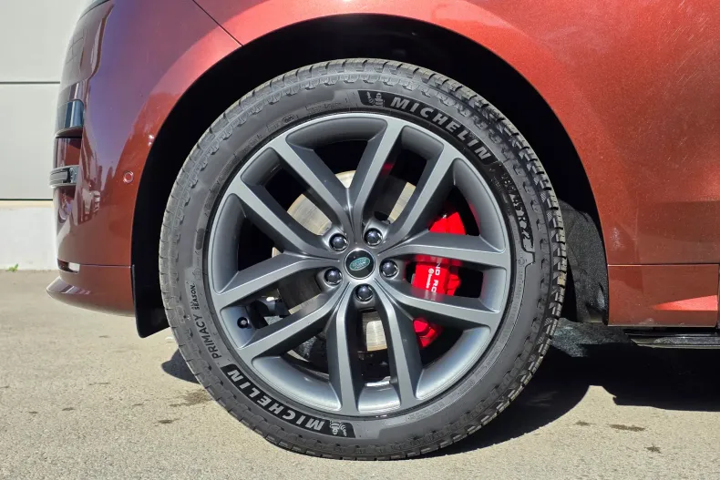 Land Rover Range Rover Sport din 2025 cu 4.000 km - oferta LAN233893 - foto 3