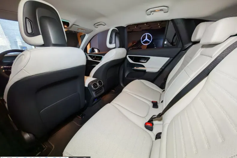 Mercedes-Benz GLC (Clasa GLC) din 2025 cu 1 km - oferta MER233912 - foto 8