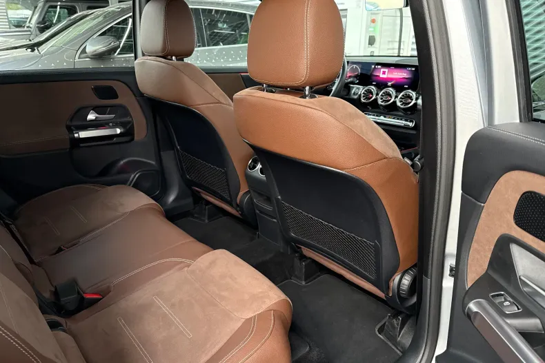 Mercedes-Benz GLB 220 (Clasa GLB) din 2024 cu 17.549 km - oferta MER233913 - foto 25