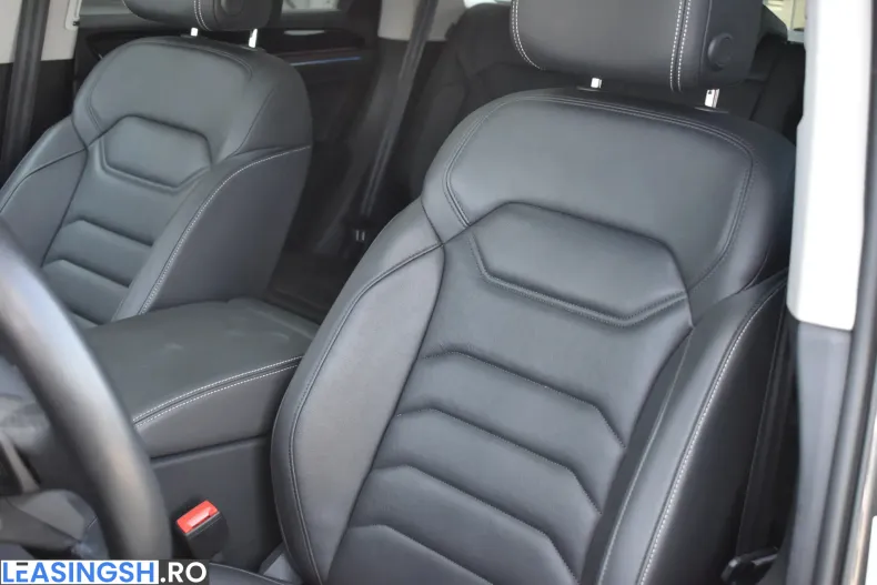 Volkswagen Touareg din 2024 cu 84.503 km - oferta VOL233916 - foto 7